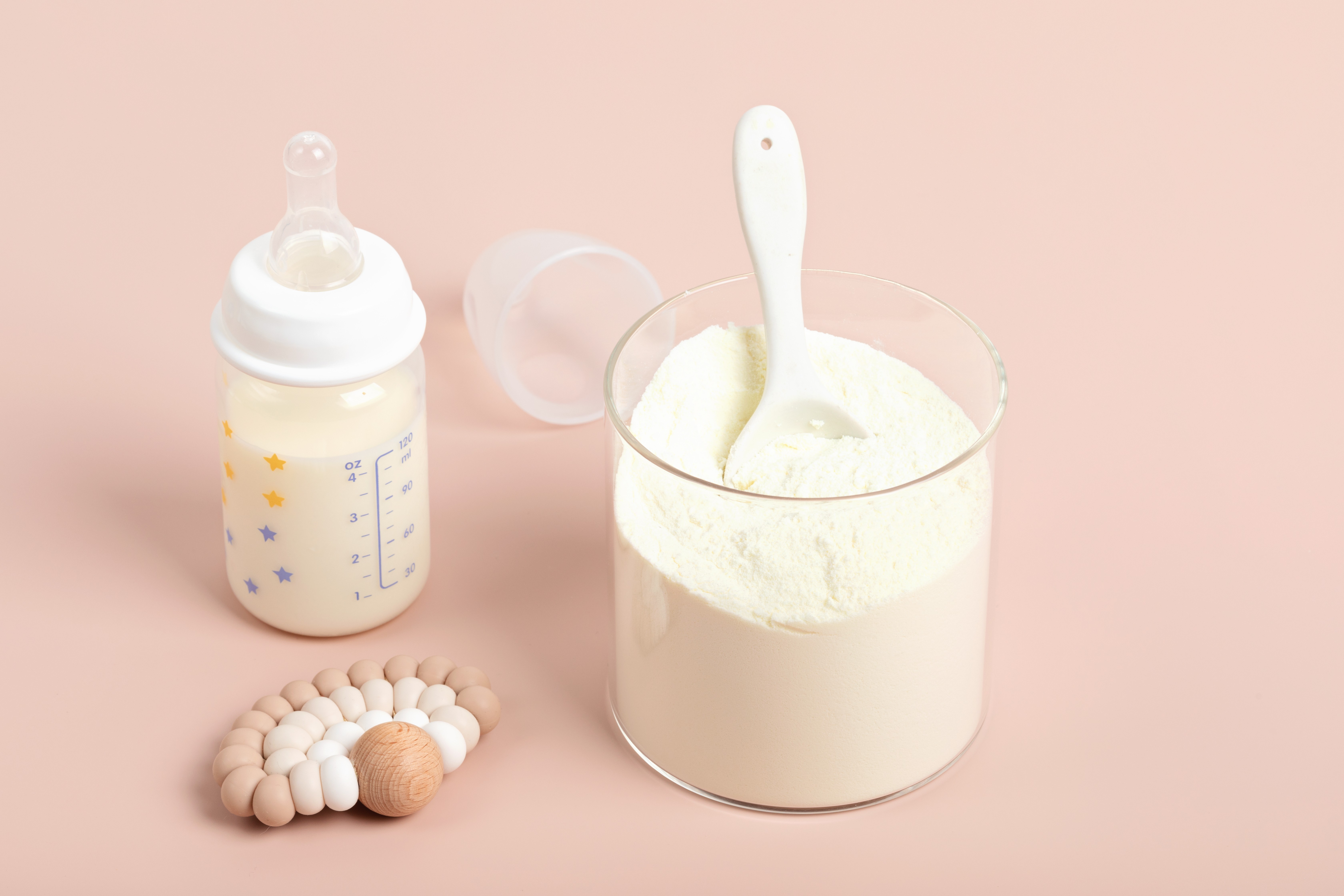 kesalahan menyiapkan susu formula, susu formula bayi, cara membuat susu formula yang benar, penyebab diare bayi, tips membuat sufor aman, Bunda, si Kecil